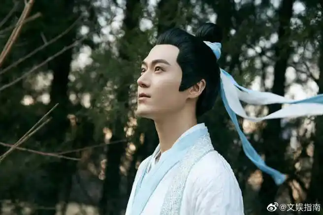 暑期嘉年华##茅子俊周子舒定妆照