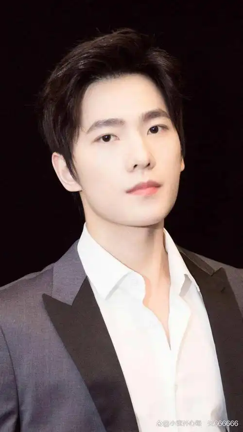 说起杨洋,我相信应该很多人都看过他出演的影视作品,2015年,凭借青春