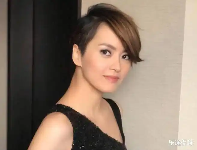 现身演唱会素颜如大妈,发福严重状态差_邵美琪_梁咏琪_感情