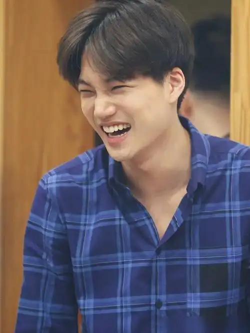 exo金钟仁的新趋势「混乱的食物创作」