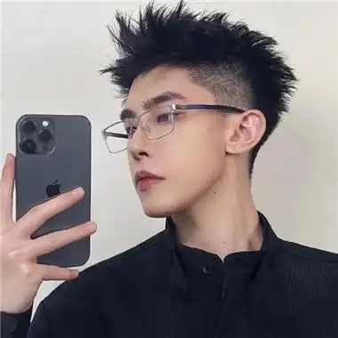 成熟又很帅气的男生头像很吸睛