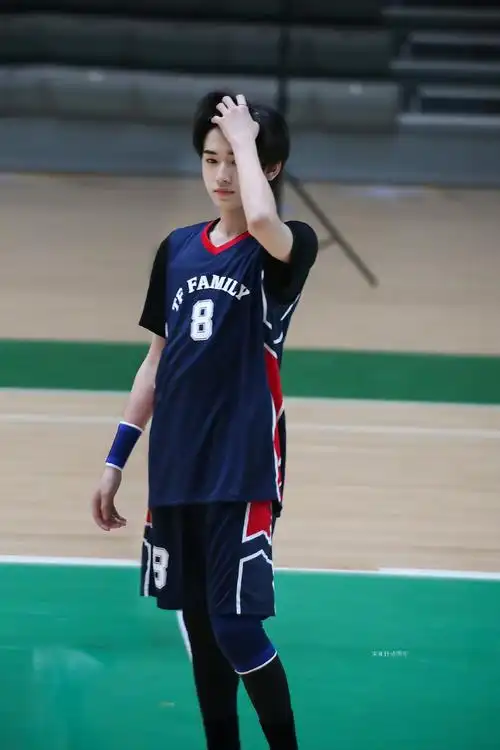 篮球运动会宋亚轩赞评论更多所有评论你也来说些什么吧