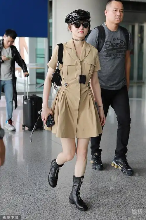 飒张韶涵秀美腿英姿焕发气场强大