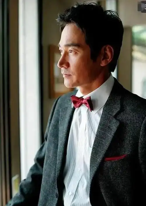 韩国大叔级男神演员郑晋硕