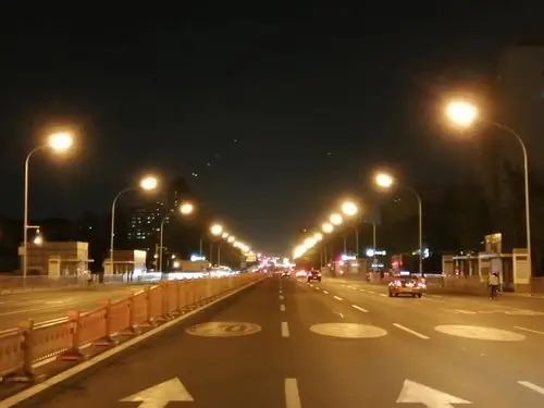 一个美丽的傍晚与夜景