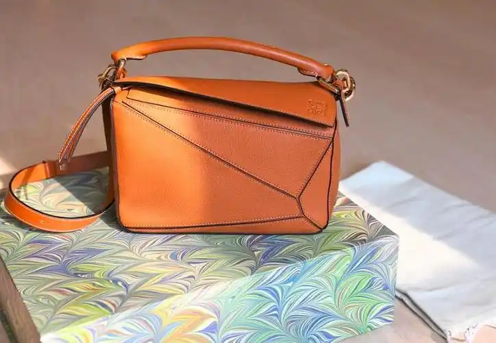 loewe罗意威puzzle,包包中的万人迷_精品购物指南