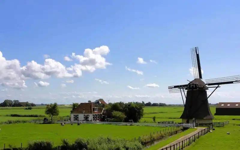 荷兰风车美景图片桌面壁纸