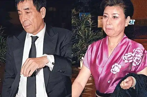 郭晶晶婚礼那天,爸妈没有坐上主位,这其中的缘由,简直让人感动