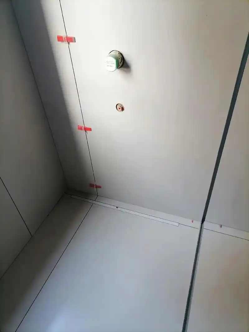 墙地15075下沉式淋浴房预埋玻璃卡槽