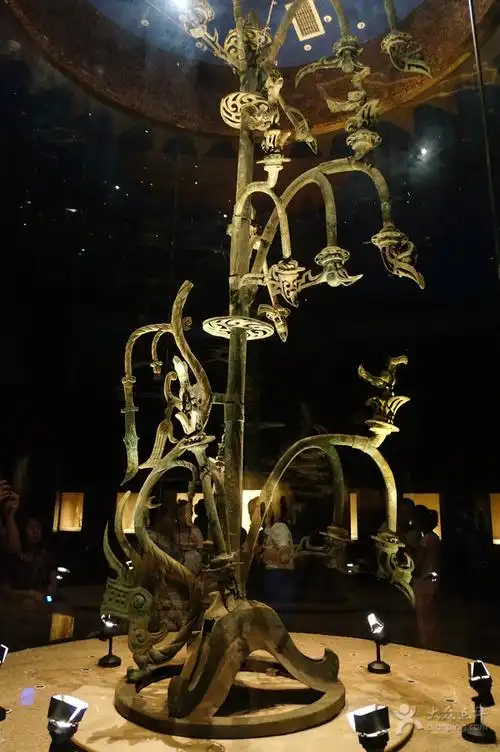 另一棵通天神树.