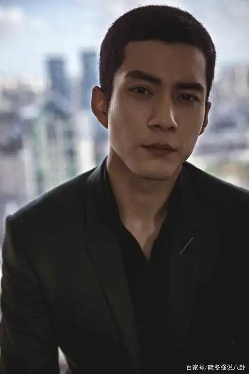 明明男星寸头造型帅爆了,黄景瑜算一个