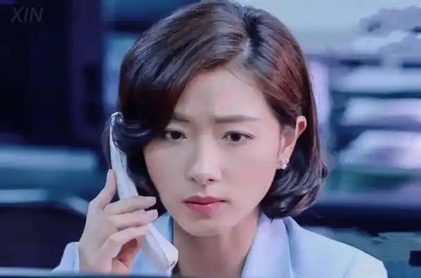 《好先生》中万茜客串徐丽这个角色,在剧中戏份不多,这两年万茜的影视