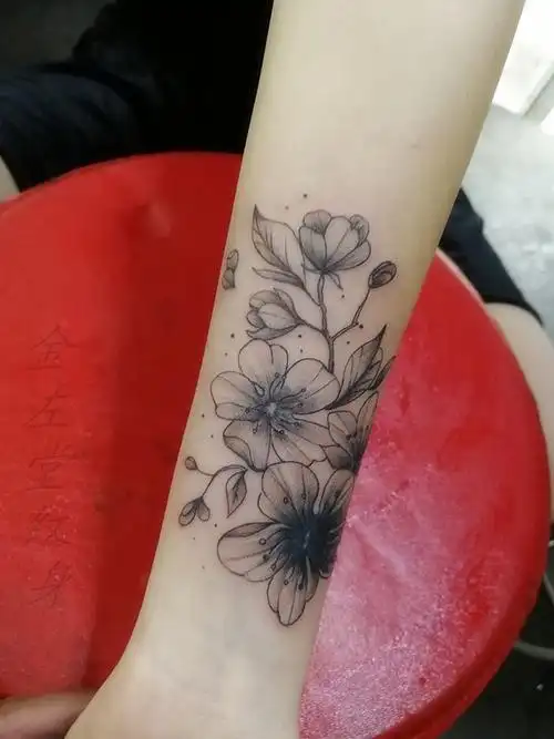 半臂素花纹身遮盖疤痕修改老旧纹身水冶纹身金左堂