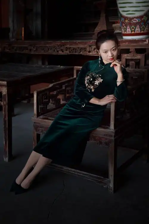 庭院深处 旗袍清韵