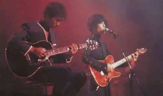 beyond91年生命接触演唱会,他们用到了哪些吉他和经典怀旧的片段