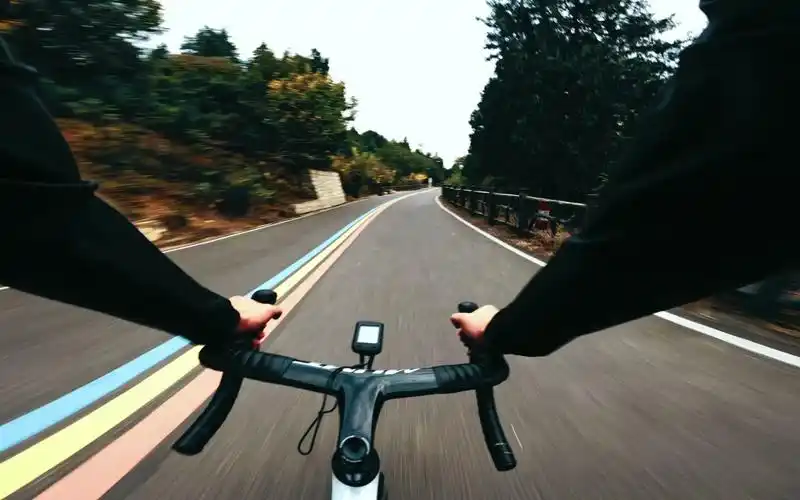 公路车骑行风景,风景在路上