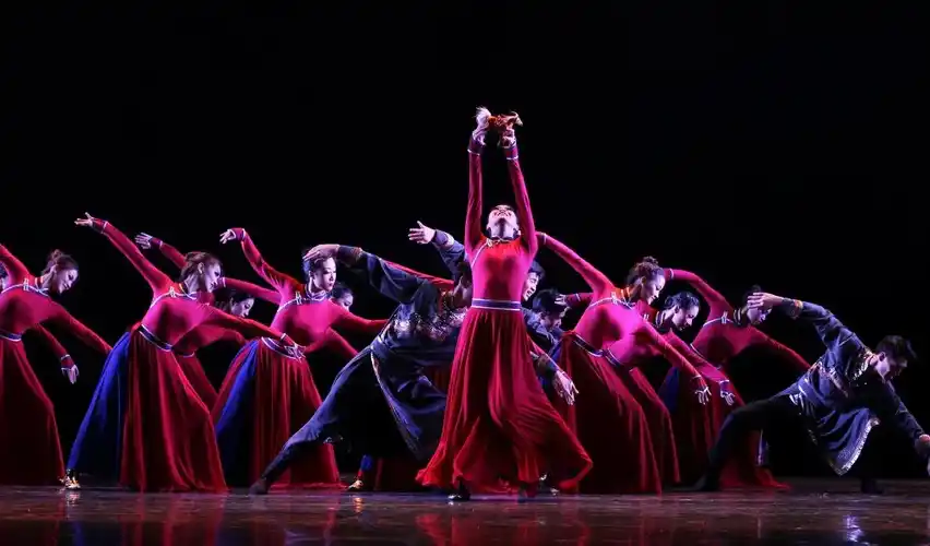 毕业季广西艺术学院音乐教育学院2020届歌舞表演专业毕业展演