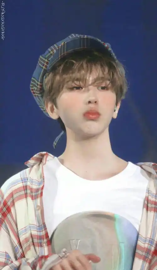 蔡徐坤小嘴一嘟可爱输出