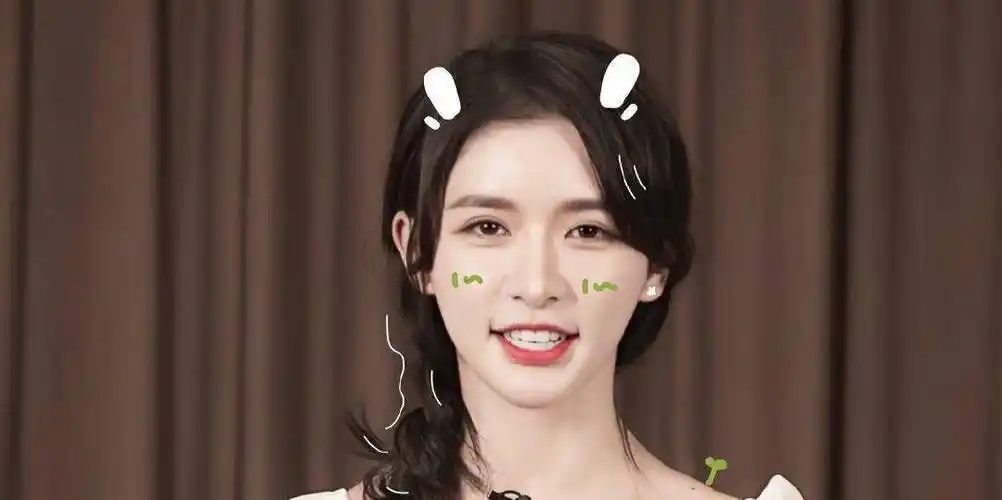 《青春有你2》虞书欣初登场时,谁还记得蔡徐坤说了她什么?