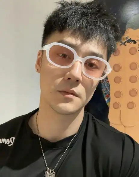 何炅|白百何|娱乐圈|彭于晏|女明星|分手合约|青丘狐传说_网易订阅