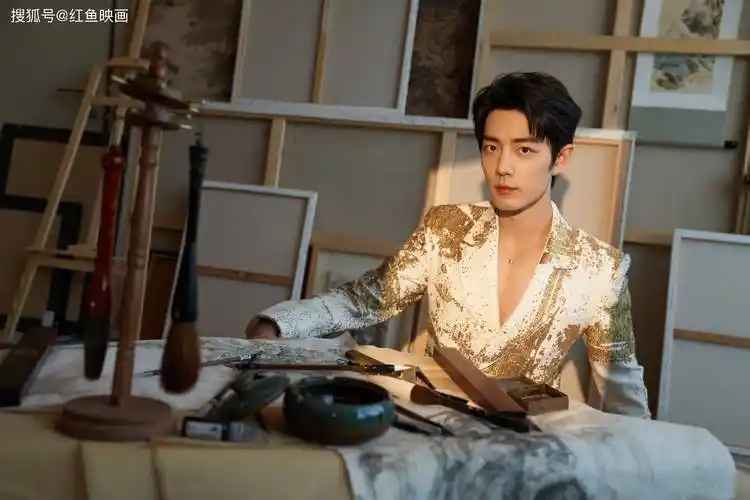 肖战 鎏金西装写真