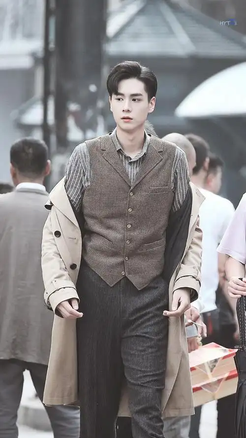 我来分享几套胡一天在民国奇探里我最喜欢的路垚穿搭