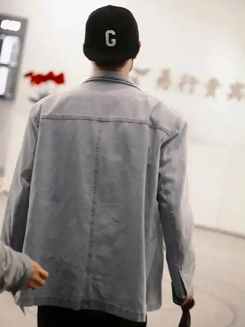 许凯帅气背影集合真的很有安全感好喜欢