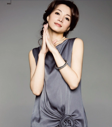 职业: 主持人 /演员 毕业院校: 0 演技评分 0 人打分 简介: 董卿(1973