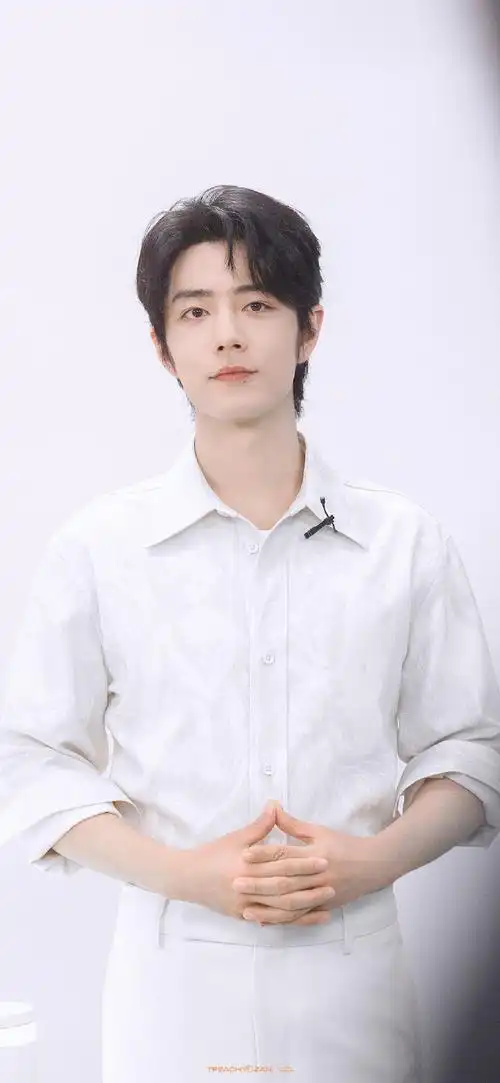 肖战#壁纸 | 清冷学长 vs 阳光学弟