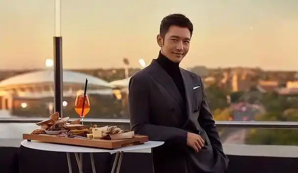 人前是明星偶像,人后竟是商界大亨,难怪没人敢惹这四位