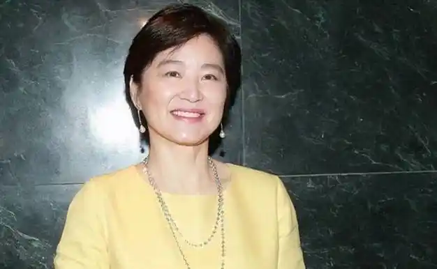 林青霞近照曝光网友惊呼奶奶照中的优雅女神