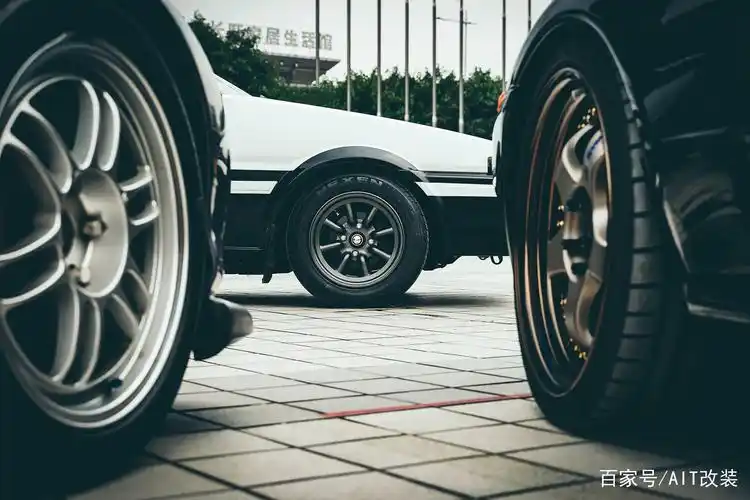 《头文字d》原型车ae86  轮毂