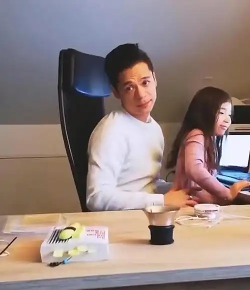 回顾河南单亲妈妈嫁德国花滑运动员婚后查出癌症丈夫不离不弃