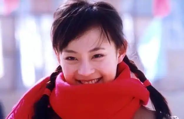 孙俪突然变美眼睛不凸也不发腮了下巴的痣引热议被疑整容