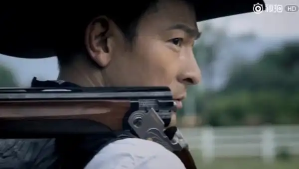 刘德华坠马广告曝光所有骑马画面全被剪光