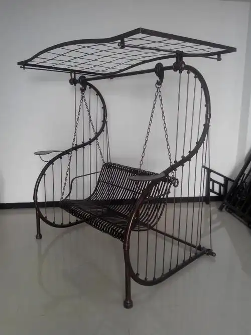 厂家直销经典铁艺摇椅
