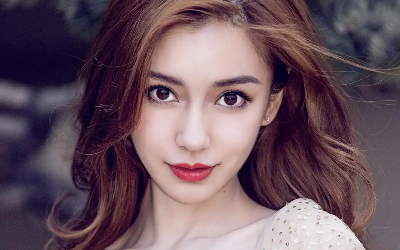 angelababy性感活动照写真高清电脑壁纸