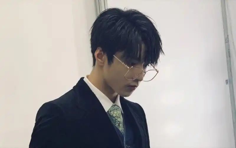 【刘耀文】眼镜合集 | i got you,baby