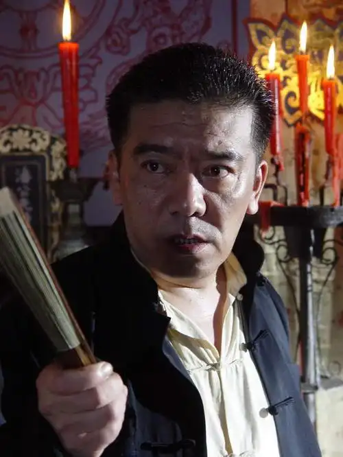 资料战地浪漫曲演员崔杰饰潘大头