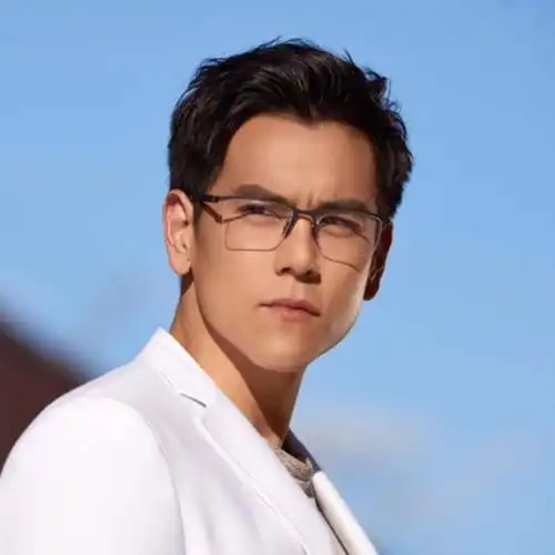 彭于晏是怎么被吹成帅哥的