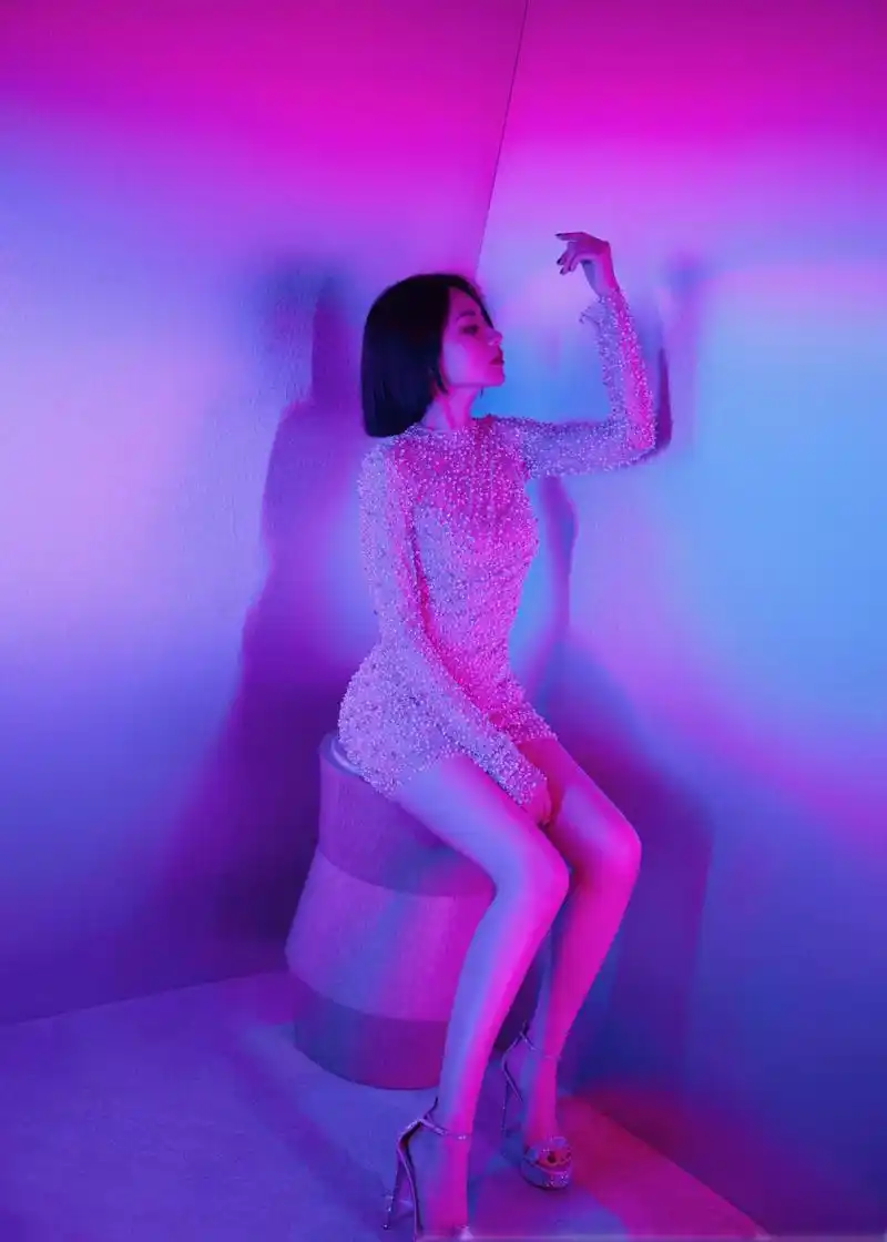 刘惜君,短发红唇,闪耀迷人