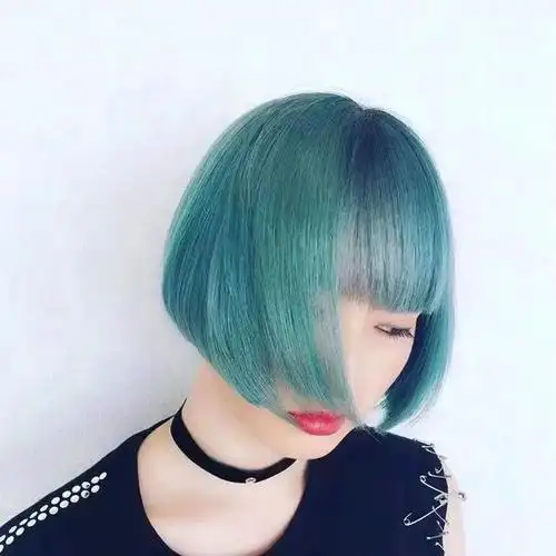 女人过了50岁发型不能太夸张我看好这3种