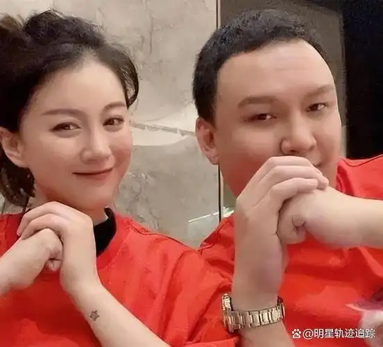 李嘉格参加中国好声音没夺冠却意外嫁给爱奇艺总裁