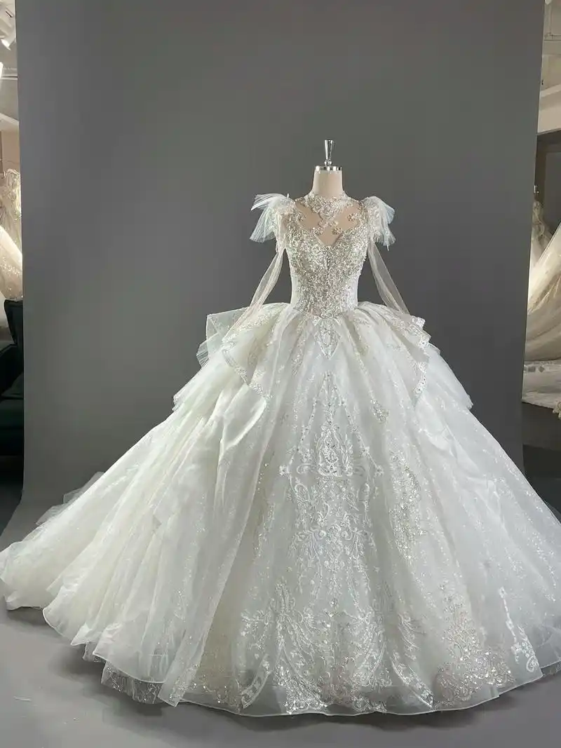 秋季婚博会倒计时开始啦!不极致,不登场,一件婚纱最美的文 - 抖音