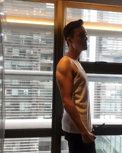 帅帅哒陈伟霆男神的成长之路就是有型有型更有型