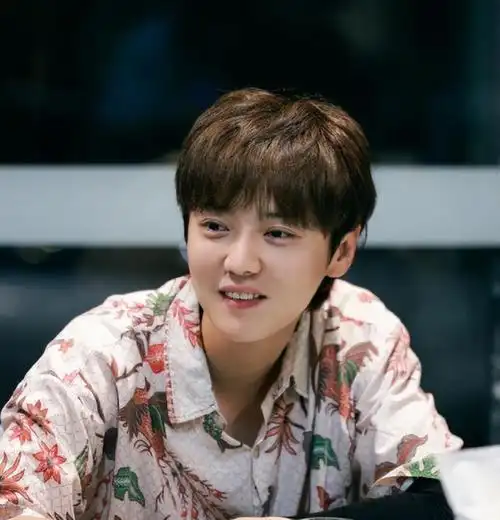 18岁黄渤忍了,18岁鹿晗也忍了,看了18岁的雷佳音我忍不了了