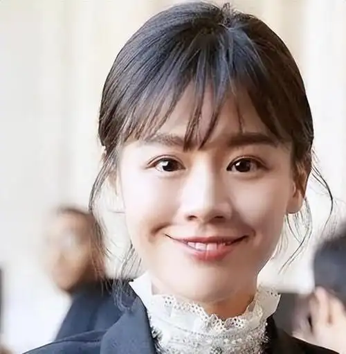 一谈到马思纯,人们就会联想到她荣获的金马奖,以及那张天真活泼的笑脸