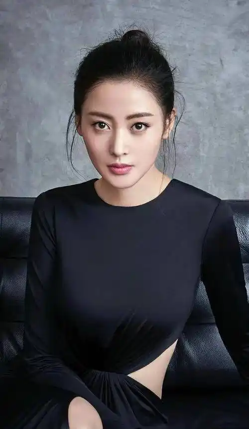 张天爱-写真照_气质_图片_时尚