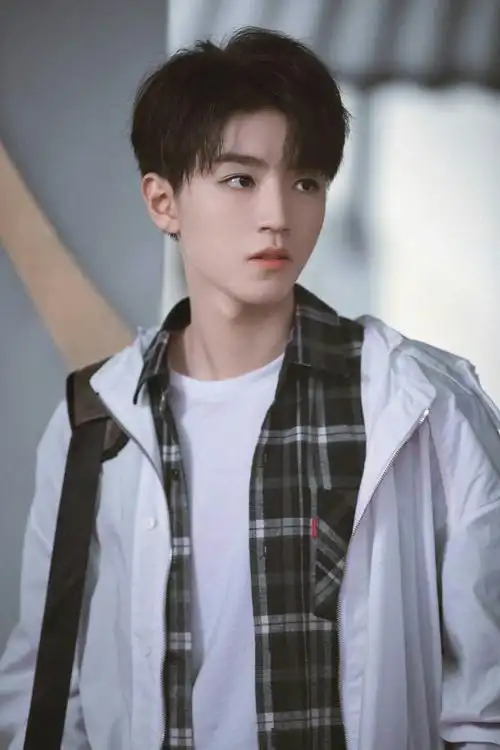 王俊凯最帅 王俊凯最酷.