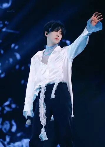 【舞台天才贺峻霖】贺峻霖《贺峻霖接招吧前辈》《贺峻霖快乐.